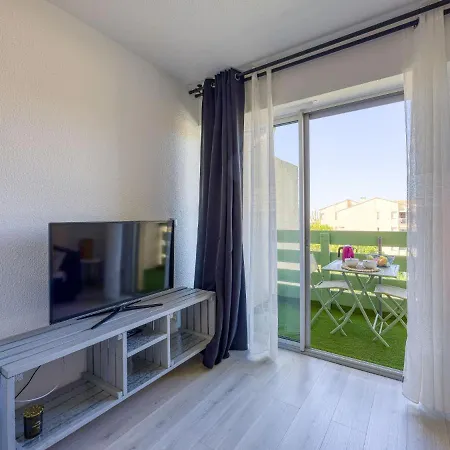아파트 Les Pins By Interhome *